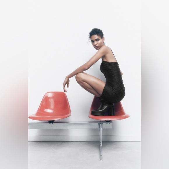 🇺🇸NWT ZARA DRAPED MINI DRESS - Picture 4 of 8